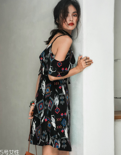 2018夏天流行什么連體褲？夏天最火的連體褲款式