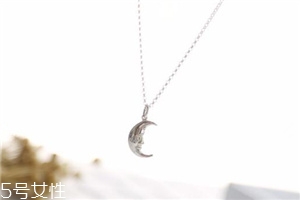 lily charmed是什么檔次？lily charmed項(xiàng)鏈檔次