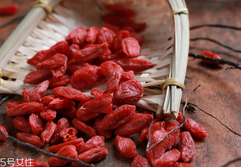 枸杞是大的好還是小的好？枸杞買大還是買?。?></p><h3 style=