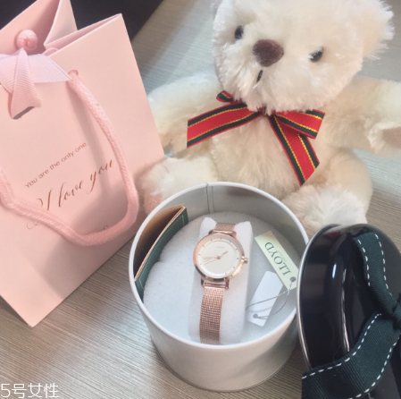 lloyd手表表帶怎么調(diào)？lloyd手表表帶調(diào)節(jié)方法