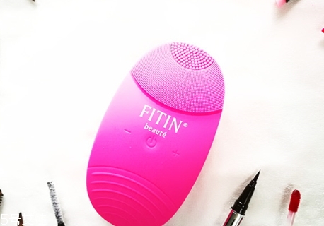 fitin潔面儀和露娜哪個好？泰國fitin潔面儀和luna潔面儀對比