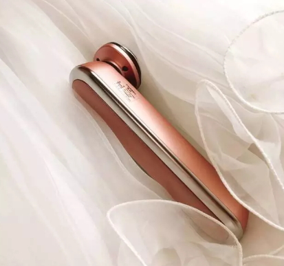 yaman雅萌射頻美容儀怎么用？雅萌Bloom射頻美容儀充電