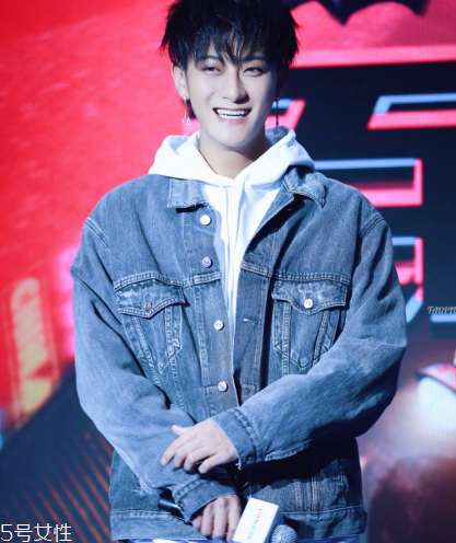 chanel星星耳環(huán)多少錢？香奈兒星星耳環(huán)價格