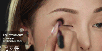 張韶涵眼影什么牌子 張韶涵同款眼影 張韶涵眼影什么牌子 張韶涵同款眼影