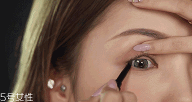 張韶涵眼影什么牌子 張韶涵同款眼影 張韶涵眼影什么牌子 張韶涵同款眼影