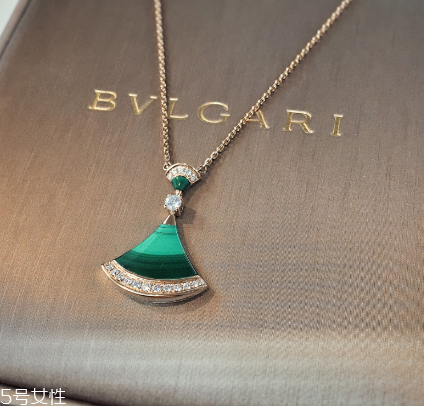 寶格麗扇子項鏈多少錢？寶格麗小扇子項鏈價格