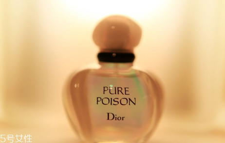 迪奧香水怎么看生產(chǎn)日期 迪奧香水保質(zhì)期 迪奧香水怎么看生產(chǎn)日期 迪奧香水保質(zhì)期