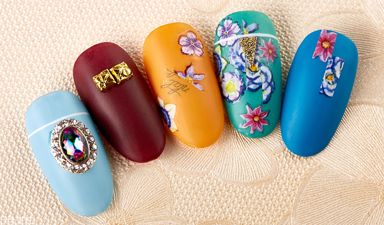 古風(fēng)手繪美甲圖片 中國風(fēng)手繪圖案美甲2018最新 古風(fēng)手繪美甲圖片 中國風(fēng)手繪圖案美甲2018最新