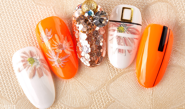 古風(fēng)手繪美甲圖片 中國風(fēng)手繪圖案美甲2018最新 古風(fēng)手繪美甲圖片 中國風(fēng)手繪圖案美甲2018最新