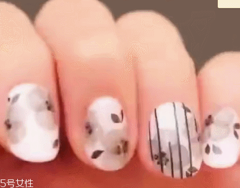 古風(fēng)手繪美甲圖片 中國風(fēng)手繪圖案美甲2018最新 古風(fēng)手繪美甲圖片 中國風(fēng)手繪圖案美甲2018最新