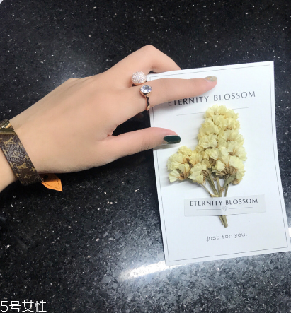 戒指為什么要纏紅線？戒指綁紅繩的意義