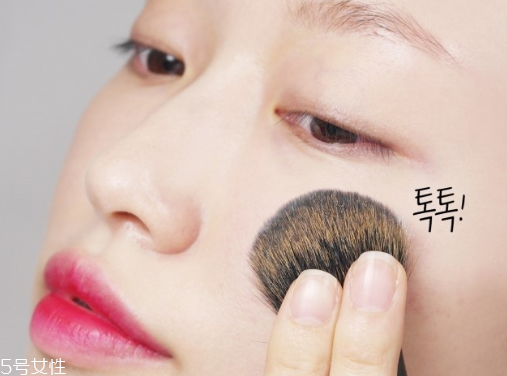 口罩粘粉底怎么辦 口罩不沾粉底2個(gè)技巧