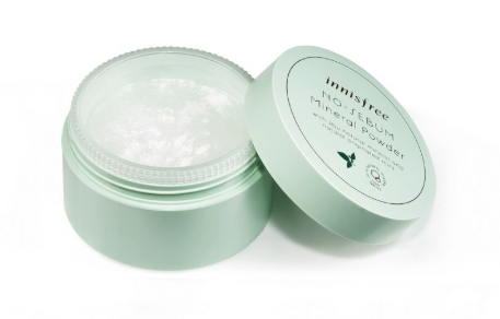 定妝噴霧和定妝蜜粉哪個好 蜜粉挑選2個妙招 定妝噴霧和定妝蜜粉哪個好 蜜粉挑選2個妙招