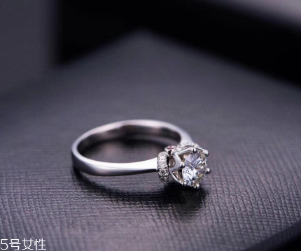 戒指一般多少錢？戒指一般要買多少錢的