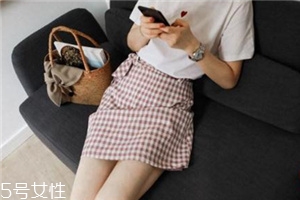 格子裙怎么搭配？格子裙搭配圖片