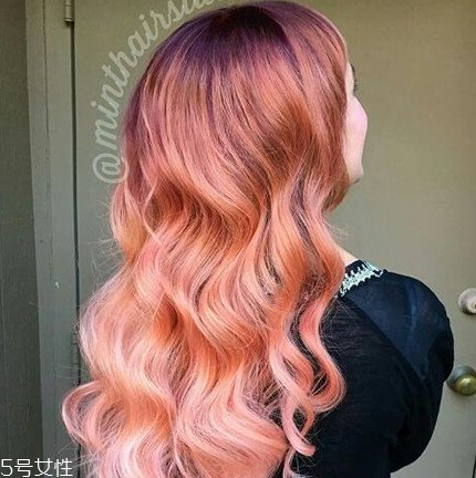 橙色頭發(fā)顯黑嗎 橙色發(fā)色圖片大全 橙色頭發(fā)顯黑嗎 橙色發(fā)色圖片大全