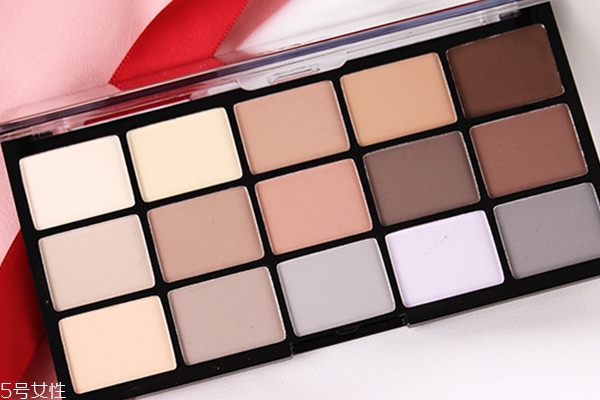 啞光眼影盤(pán)哪個(gè)牌子好 平價(jià)啞光眼影盤(pán)推薦