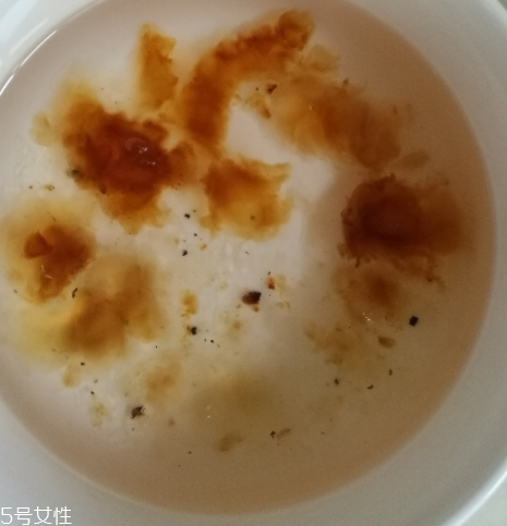 桃膠能和紅糖一起煮嗎？桃膠煮紅糖好嗎？