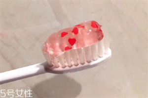 高露潔愛(ài)心牙膏超市有賣(mài)的嗎 高露潔愛(ài)心牙膏是什么口味