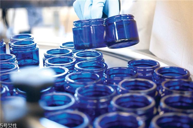 英國(guó)nyr適合什么人用 neal s yard王牌產(chǎn)品盤點(diǎn) 英國(guó)nyr適合什么人用 neal s yard王牌產(chǎn)品盤點(diǎn)