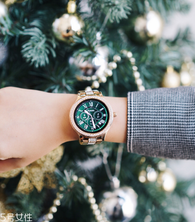 fossil手表怎么調(diào)日期？fossil手表調(diào)時(shí)間方法