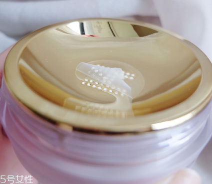 hourglass新款散粉多少錢 hourglass新款散粉使用測(cè)評(píng)