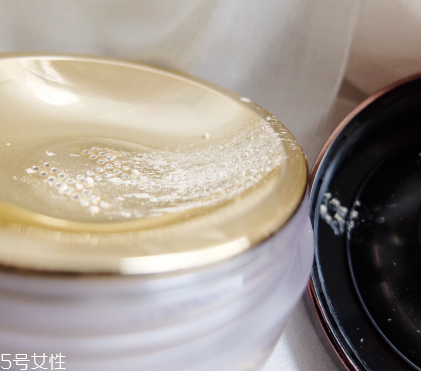 hourglass新款散粉多少錢 hourglass新款散粉使用測(cè)評(píng)