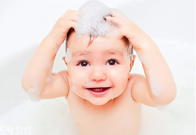 頭上長(zhǎng)痘痘怎么辦 快速去痘痘小竅門 頭上長(zhǎng)痘痘怎么辦 快速去痘痘小竅門