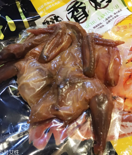 臘雞可以帶上飛機嗎？坐飛機可以帶臘雞嗎？