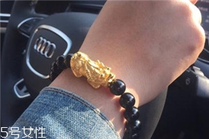 手鏈上有兩個貔貅好嗎？手鏈可以戴兩個貔貅嗎？