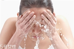 孕婦如何正確洗臉 孕婦洗臉的技巧 孕婦如何正確洗臉 孕婦洗臉的技巧