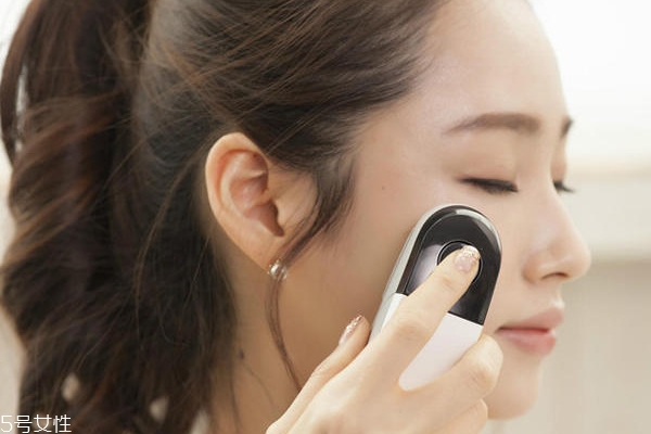 夏天用面霜太油了怎么辦 3個實用方法促進面霜吸收 夏天用面霜太油了怎么辦 3個實用方法促進面霜吸收