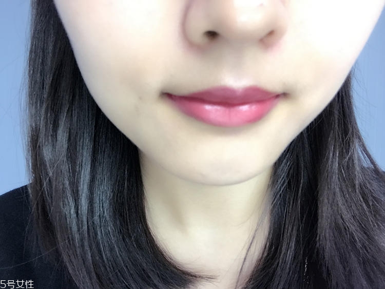 mac brick o la口紅日常嗎？mac brick o la上嘴圖