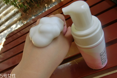 洗面奶是有泡沫的好還是沒有泡沫的好 2022最暢銷洗面奶