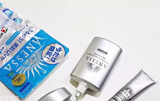 安耐曬和娜麗絲哪個好 安耐曬防曬和娜麗絲防曬區(qū)別對比 安耐曬和娜麗絲哪個好 安耐曬防曬和娜麗絲防曬區(qū)別對比