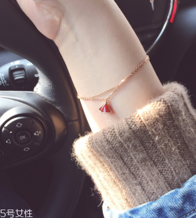 手鏈一般多少克？手鏈多少克合適