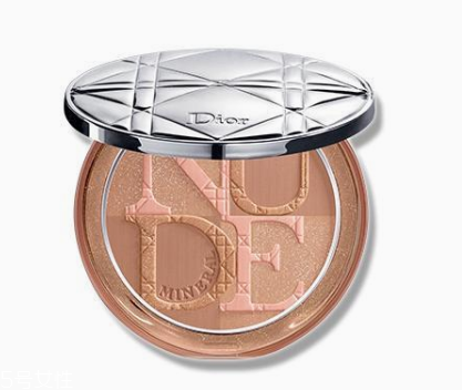 藍(lán)色眼影哪個(gè)牌子好 藍(lán)色眼影2018新品盤(pán)點(diǎn)