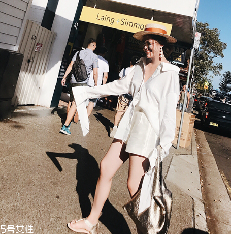 飄帶衣服怎么搭配？飄帶衣服搭配竅門