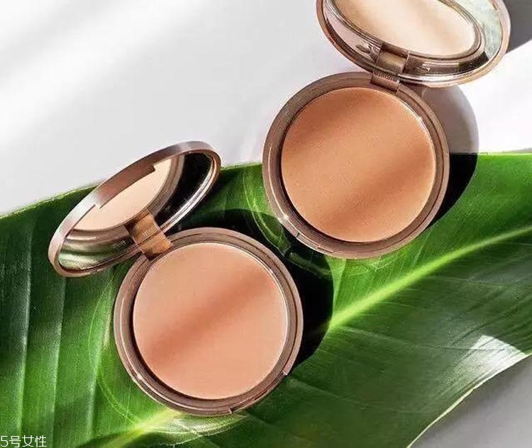 藍(lán)色眼影哪個(gè)牌子好 藍(lán)色眼影2018新品盤(pán)點(diǎn)