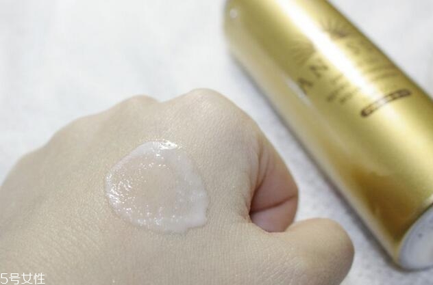 安耐曬小金瓶噴霧怎么鑒別真假 安耐曬噴霧辨別真假對比