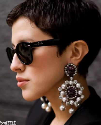 耳環(huán)可以用碘伏消毒嗎？耳環(huán)消毒能用碘伏嗎