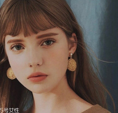 耳環(huán)怎么取下來？耳環(huán)摘取方法