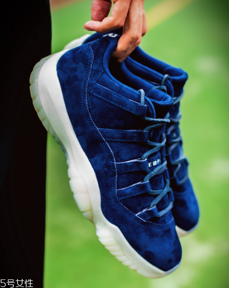 aj 11 low re2pect藍(lán)麂皮開(kāi)箱測(cè)評(píng)_上腳效果
