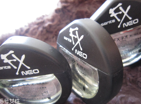 眼藥水為什么只能用一個(gè)月？眼藥水不能用久的原因