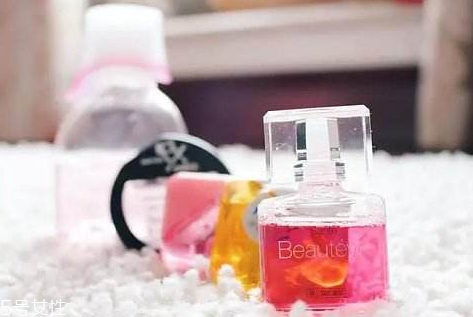 眼藥水放在冰箱冷藏嗎？眼藥水需要放冰箱嗎？