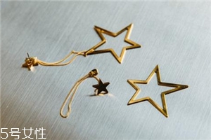 耳環(huán)一般多少克一對(duì)？耳環(huán)常見(jiàn)克數(shù)