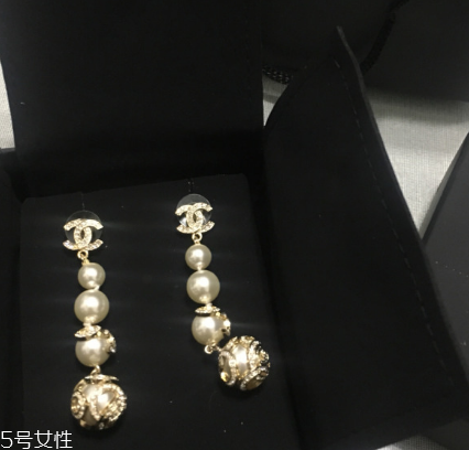 耳環(huán)戴了過敏怎么辦？耳環(huán)過敏怎么處理