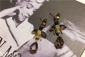 耳環(huán)掉了一只什么預(yù)兆？耳環(huán)掉了一個是什么寓意