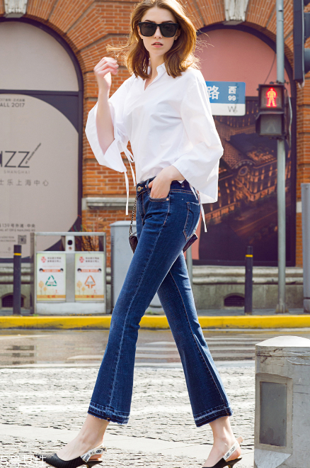 微胖女生適合什么牛仔褲？微胖女生牛仔褲穿搭技巧