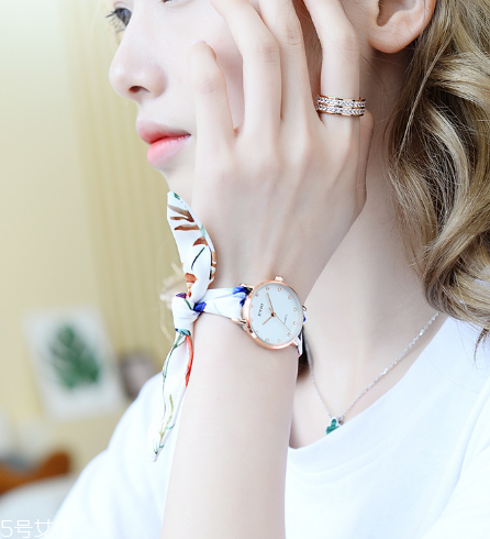 女生戴什么手表好看？適合女生戴的手表款式